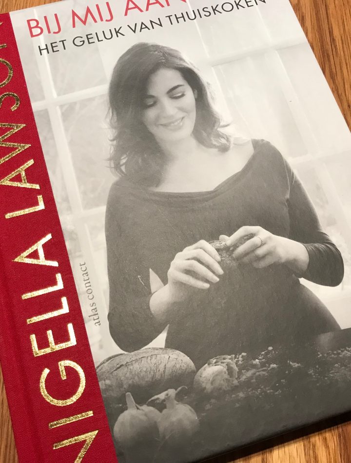 Kookboek Bij mij aan tafel