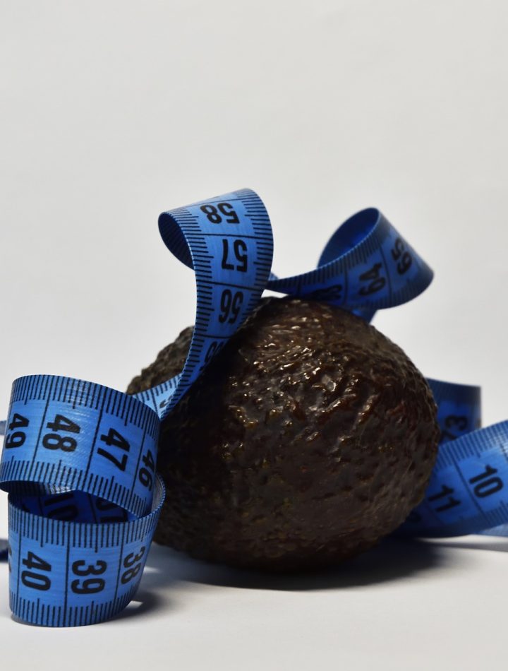 Avocado met meetlint