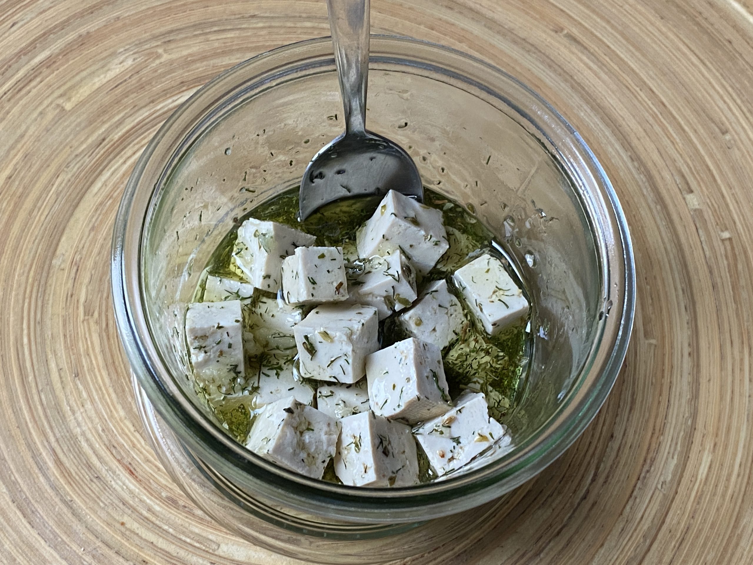 Zelfgemaakte vegan feta: heerlijk en eenvoudig