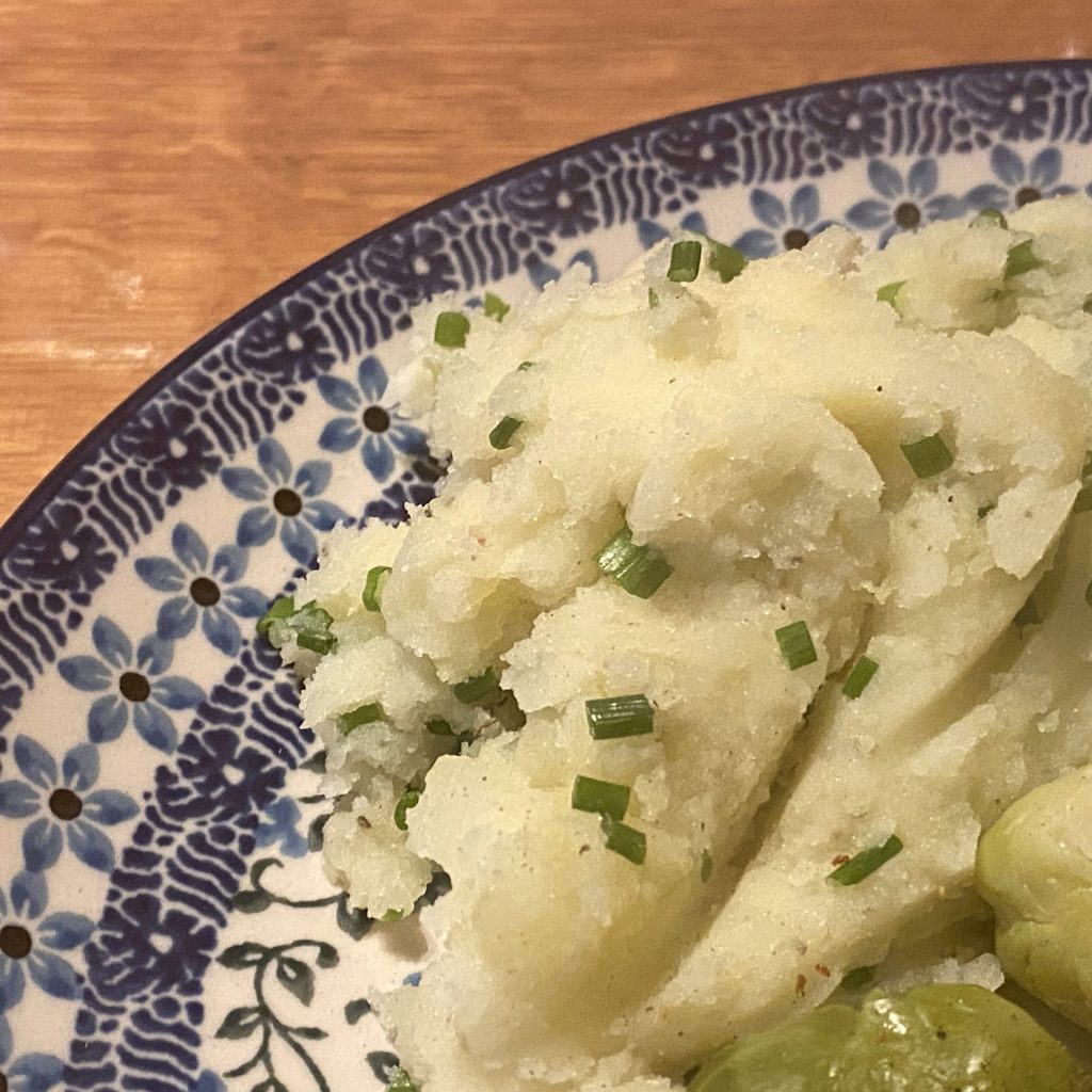 aardappelpuree met bieslook en knoflook