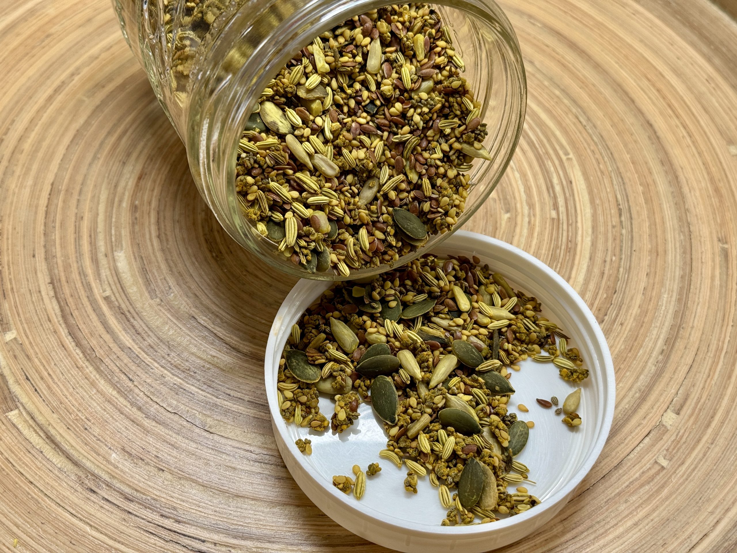 Knapperige kruidige mukhwas – een traditionele snack met een gezonde twist