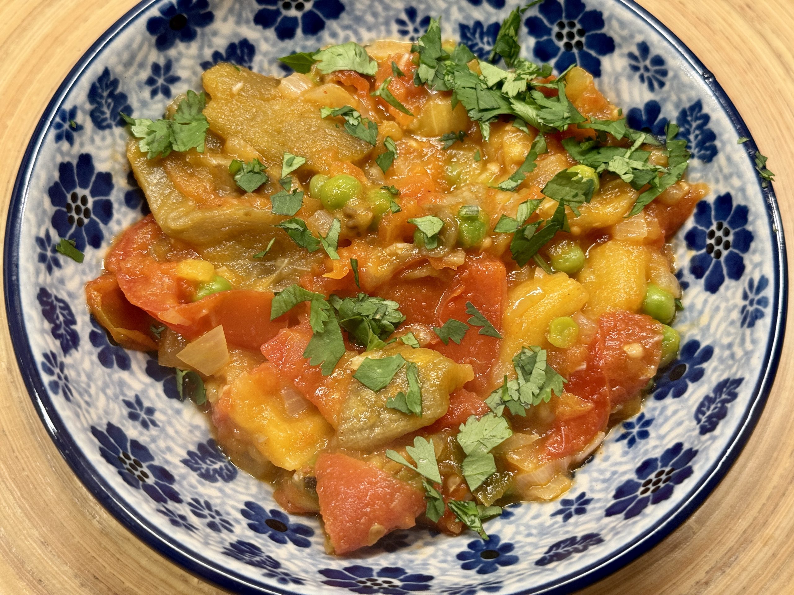 Smoky aubergine bharta met een kick – comfortfood met karakter